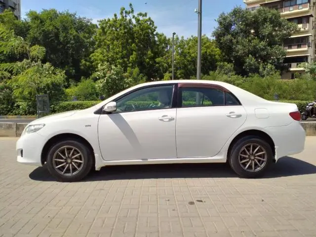 Toyota Corolla Altis 1.8 GL 2010