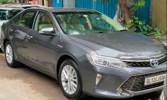 Toyota Camry Hybrid 2016