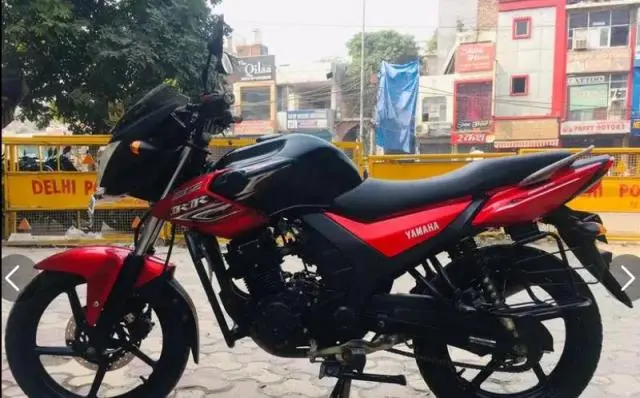 Yamaha SZR 150cc 2015
