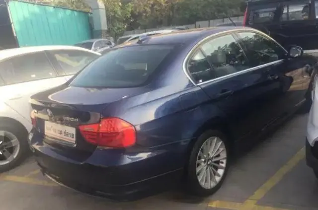 BMW 3 Series 320d Highline Sedan 2011