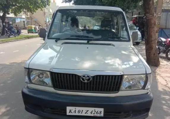 Toyota Qualis FS B3 2002