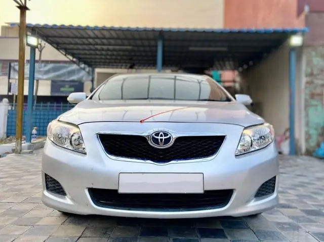 Toyota Corolla Altis D-4D J 2010