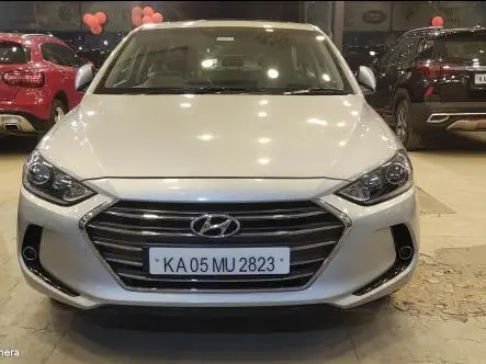 Hyundai Elantra 2.0 SX (O) AT 2016