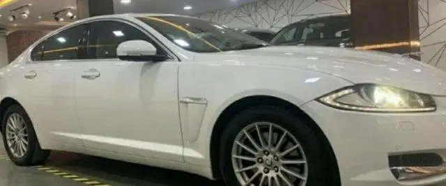 Jaguar XF 2.2 Diesel Luxury 2013