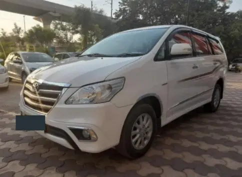 Toyota Innova 2.5 V 7 STR 2014