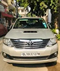 Toyota Fortuner 3.0 4X2 AT 2012