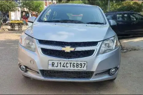 Chevrolet Sail U-VA 1.3 LS ABS 2013