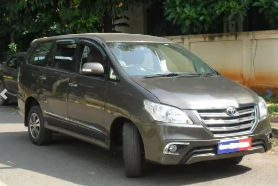 Toyota Innova 2.5 VX 8 STR BS IV 2016