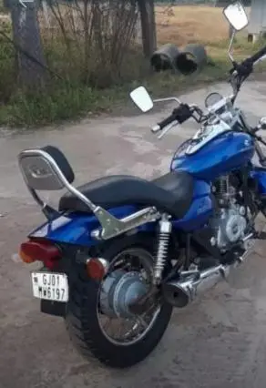 Bajaj Avenger 220cc 2017