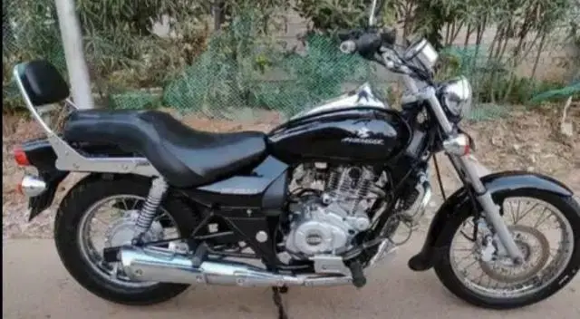 Bajaj Avenger 220cc 2012