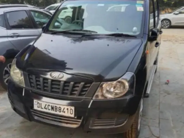 Mahindra Quanto C2 2012