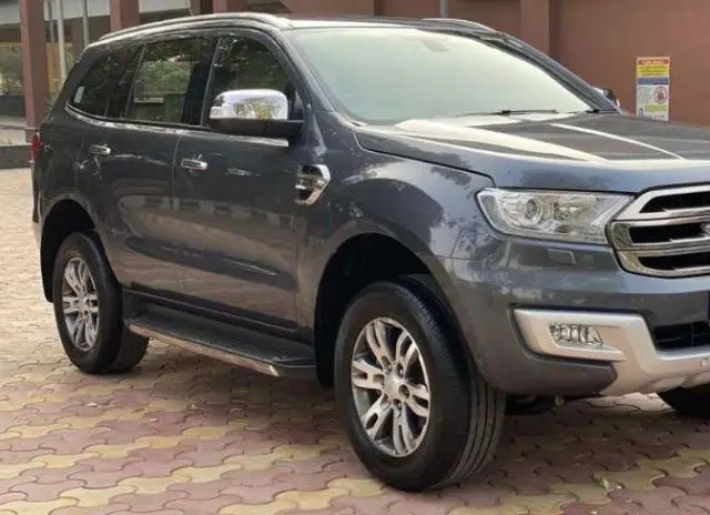 Ford Endeavour Titanium 3.2 4x4 AT 2018