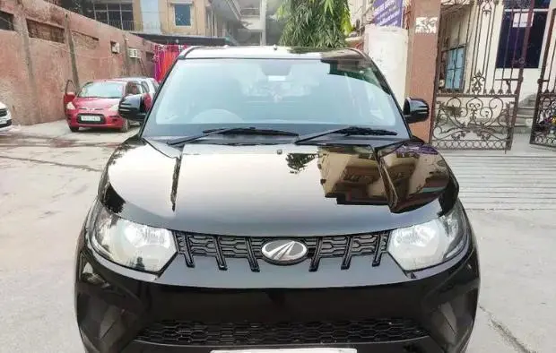 Mahindra KUV100 NXT K2 6 STR 2018