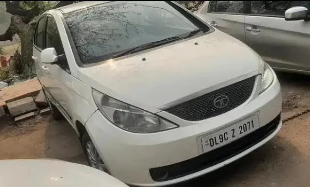 Tata Indica Vista Aura Plus Quadrajet BS-III 2011