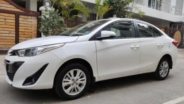 Toyota Yaris V MT 2018