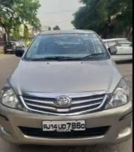 Toyota Innova 2.5 G4 8 STR 2011