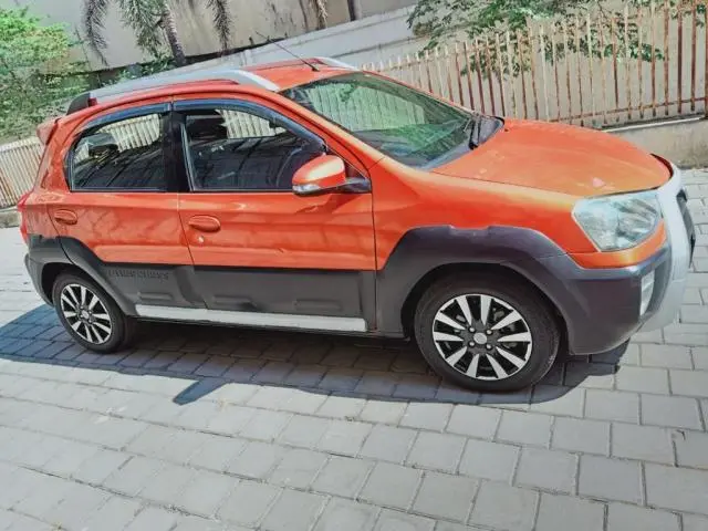 Toyota Etios Cross 1.2 G 2014