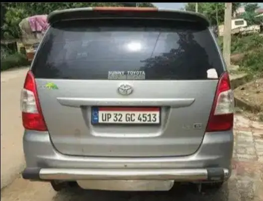 Toyota Innova 2.5 G 2015