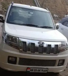 Mahindra TUV300 T6 Plus 2016
