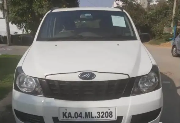 Mahindra Quanto C4 2012