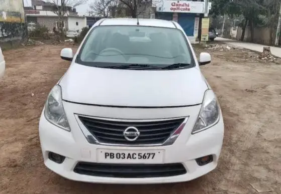 Nissan Sunny XV DIESEL 2012
