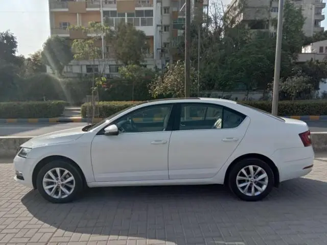 Skoda Octavia 2.0 TDI CR Ambition Plus AT 2018