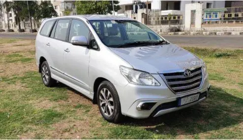 Toyota Innova 2.5 VX 8 STR BS III 2014