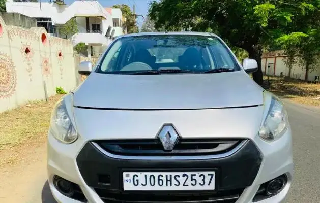 Renault Scala RXL PETROL 2014