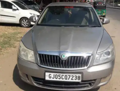 Skoda Laura AMBITION 2.0 TDI CR MT 2011