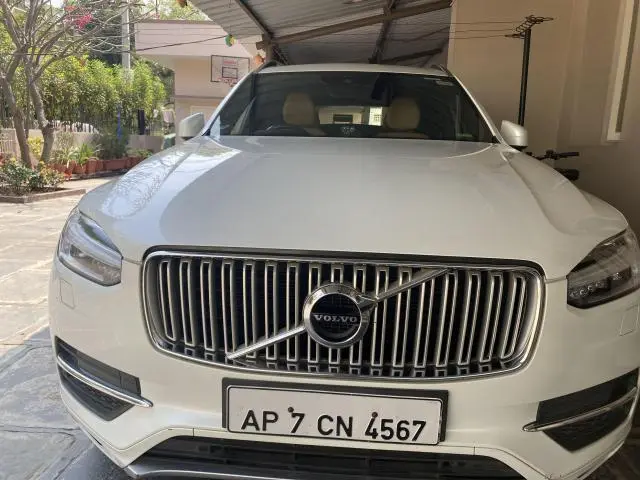 Volvo XC90 Momentum Luxury 2016