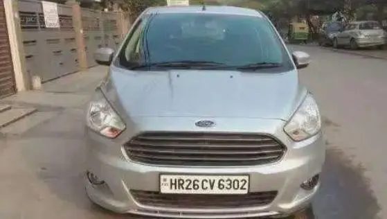 Ford Figo 1.2P TITANIUM MT 2016