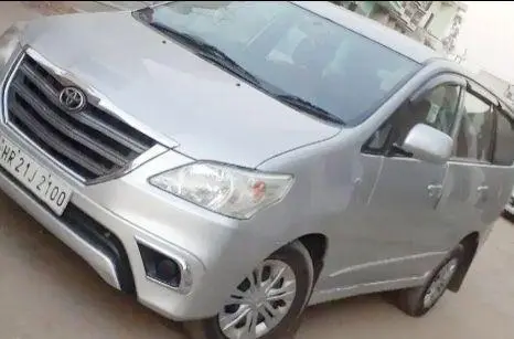 Toyota Innova 2.5 G 2014