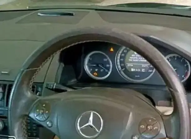 Mercedes-Benz C-Class 200 K AT 2009