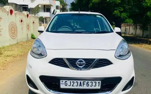 Nissan Micra XV CVT 2014