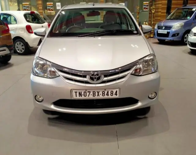 Toyota Etios Liva V 2013