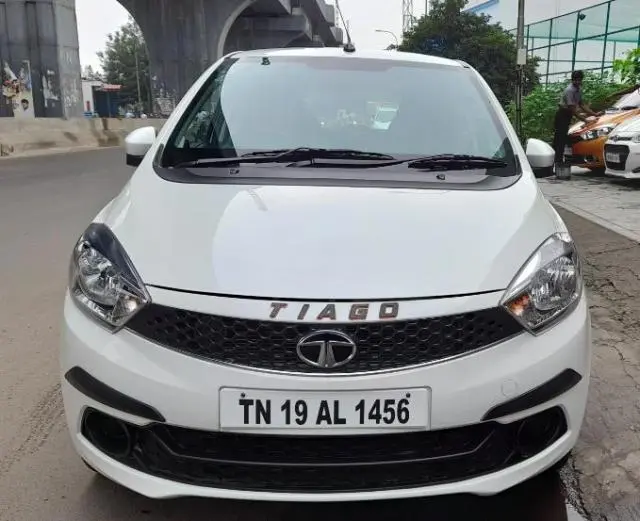 Tata Tiago Revotron XT (O) 2019