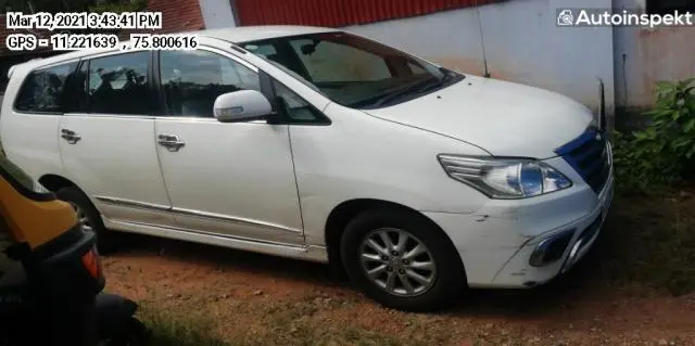 Toyota Innova 2.5 V 7 STR 2014