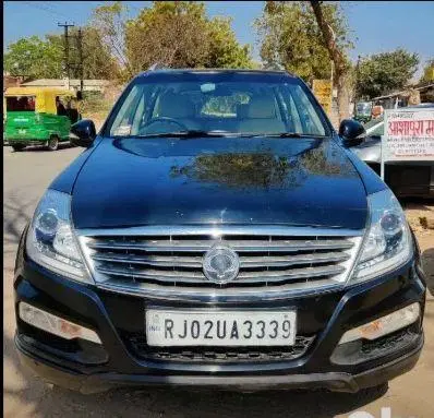 Mahindra Ssangyong Rexton RX5 2013