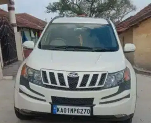 Mahindra XUV500 W8 2014