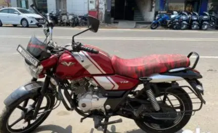 Bajaj V12 125cc 2017
