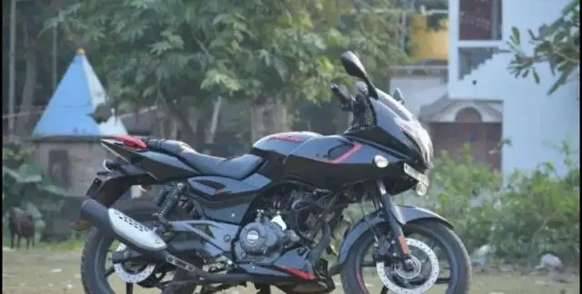 Bajaj Pulsar 180cc 2020