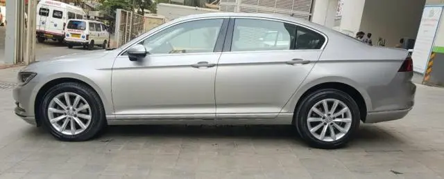 Volkswagen Passat Highline 2.0 TDI AT 2018
