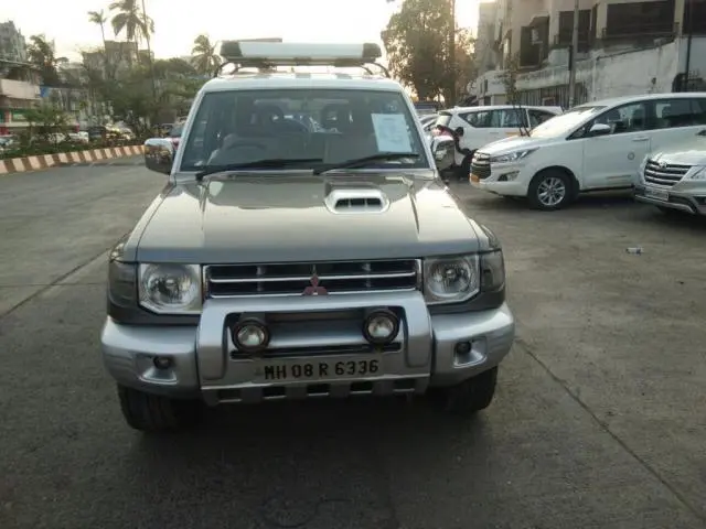 Mitsubishi Pajero SFX 2.8 2009