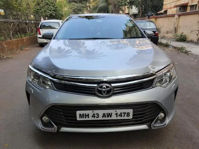 Toyota Camry 2.5L AT 2016