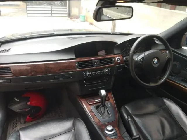 BMW 3 Series 320d 2008