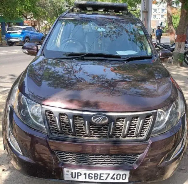 Mahindra XUV500 W10 1.99 2016