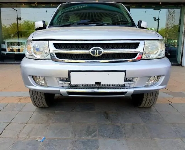Tata Safari 4X2 VX DICOR BS IV 2012