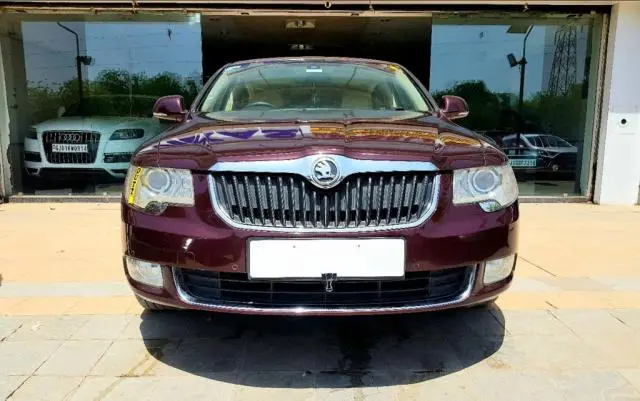 SKODA SUPERB 1.8 Style TSI AT 2010