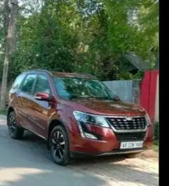 Mahindra XUV500 W11 2019