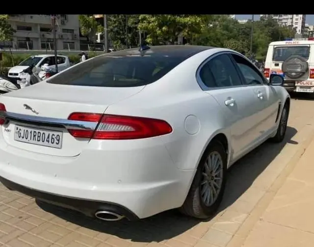 Jaguar XF 2.2 Diesel Luxury 2013